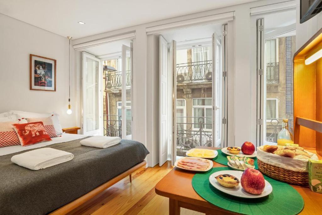 Host Wise - Lovely Shinny Flats With Balcony - Clerigos Porto Buitenkant foto