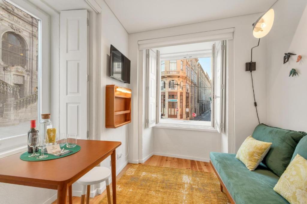 Host Wise - Lovely Shinny Flats With Balcony - Clerigos Porto Kamer foto